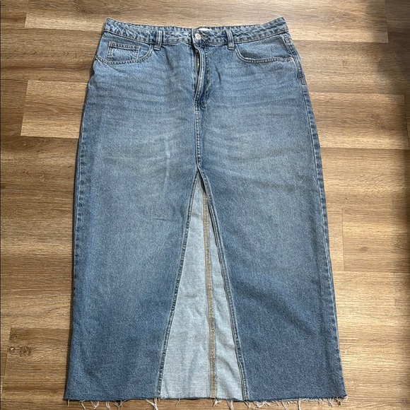 Sinsay Denim skirt - Picture 1 of 8